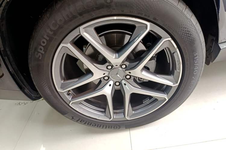 Used Mercedes-Benz GLE Coupe AMG 2023 AMG GLE 53 4MATIC+ Coupe SUV Right Rear Wheel Hub