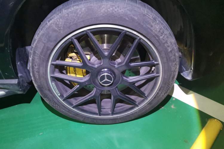 Used Mercedes-Benz GLE Coupe AMG 2024 AMG GLE 53 4MATIC+ Coupe SUV Right Front Wheel Hub