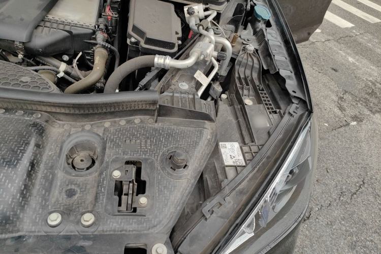 Used Mercedes-Benz GLE New Energy 2021 GLE 350 e 4MATIC Engine Bay Left
