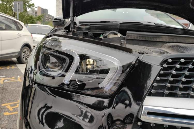 Used Mercedes-Benz GLE New Energy 2021 GLE 350 e 4MATIC Right Front Headlight