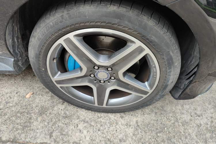 Used Mercedes-Benz GLE New Energy 2016 GLE 500e 4MATIC Right Front Wheel Hub