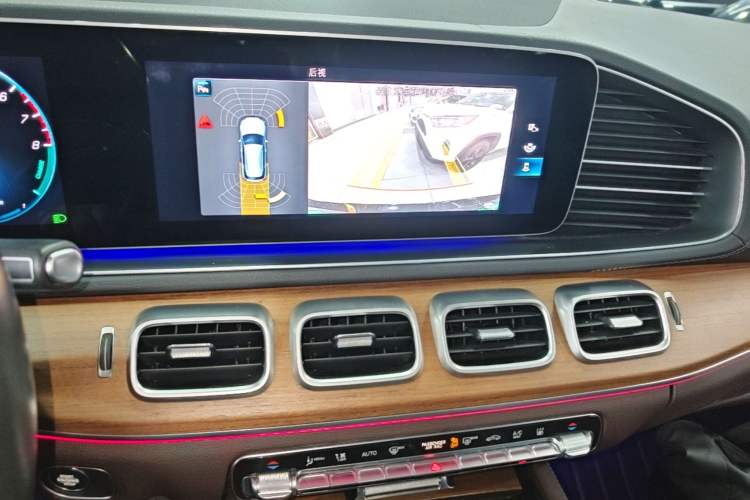 Used Mercedes-Benz GLE New Energy 2021 GLE 350 e 4MATIC Audio And AC Panel