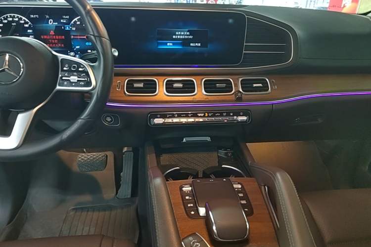 Used Mercedes-Benz GLE New Energy 2021 GLE 350 e 4MATIC Premium Edition Audio And AC Panel