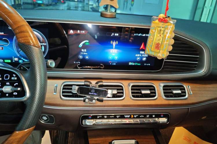 Used Mercedes-Benz GLE New Energy 2021 GLE 350 e 4MATIC Premium Edition Audio And AC Panel