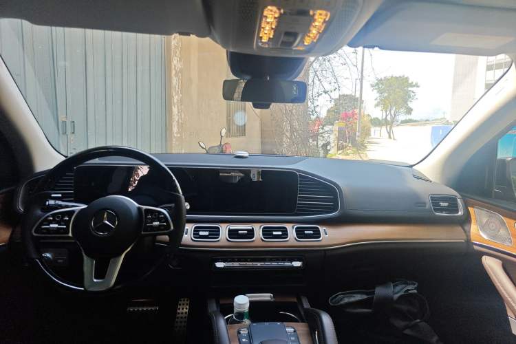 Used Mercedes-Benz GLE New Energy 2021 GLE 350 e 4MATIC Center Console