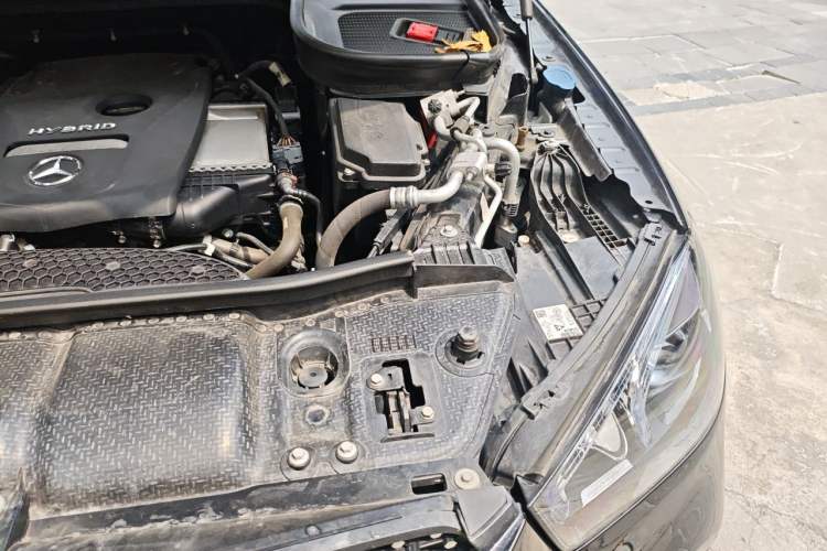 Used Mercedes-Benz GLE New Energy 2021 GLE 350 e 4MATIC Premium Edition Engine Bay Left