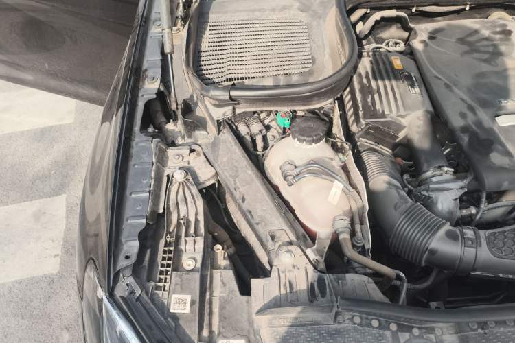 Used Mercedes-Benz GLE New Energy 2021 GLE 350 e 4MATIC Engine Bay Right