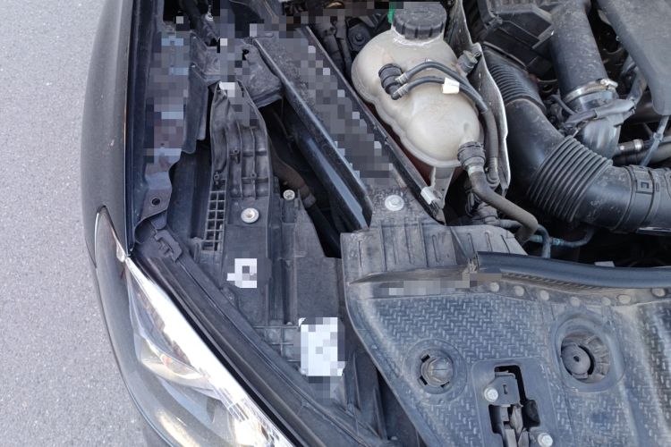 Used Mercedes-Benz GLE New Energy 2021 GLE 350 e 4MATIC Premium Edition Engine Bay Right