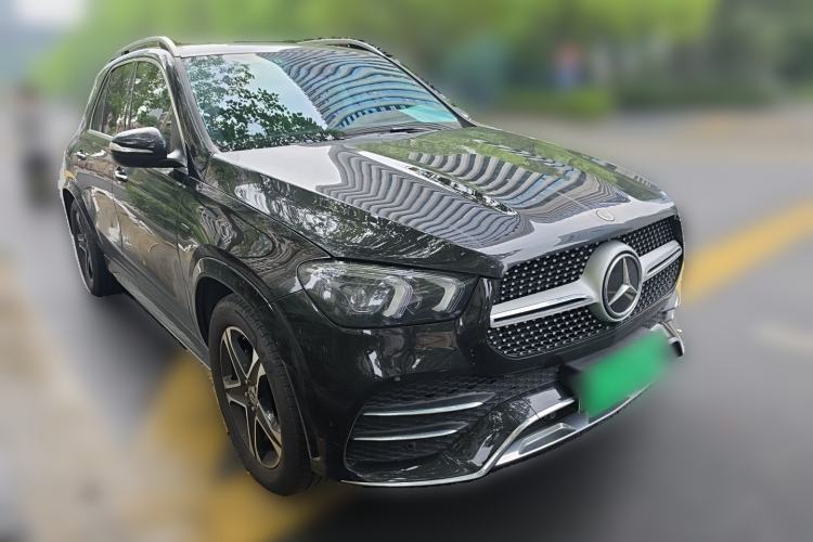 Used Mercedes-Benz GLE New Energy 2021 GLE 350 e 4MATIC Front Right 45 Deg