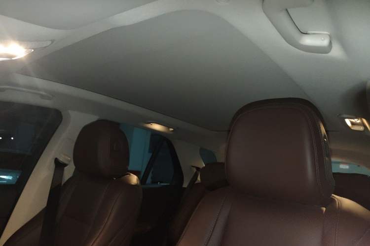 Used Mercedes-Benz GLE New Energy 2021 GLE 350 e 4MATIC Premium Edition Headliner