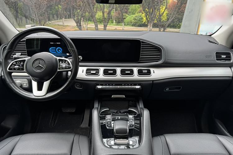 Used Mercedes-Benz GLE New Energy 2021 GLE 350 e 4MATIC Coupe SUV Interior 3