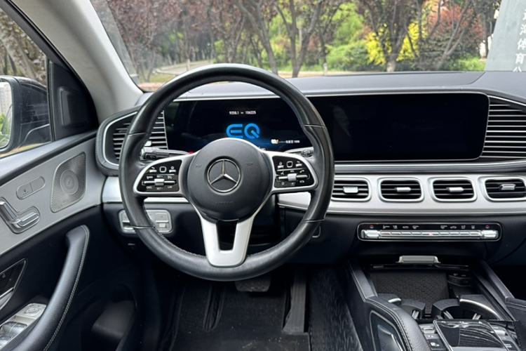 Used Mercedes-Benz GLE New Energy 2021 GLE 350 e 4MATIC Coupe SUV Interior 4