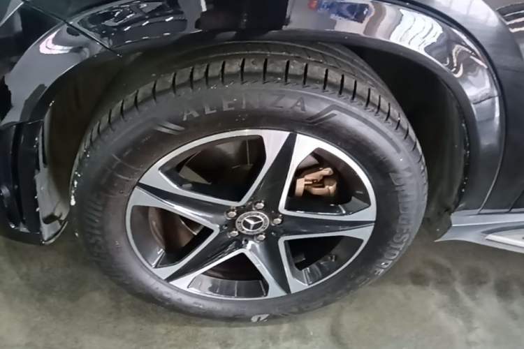 Used Mercedes-Benz GLE New Energy 2021 GLE 350 e 4MATIC Left Front Wheel Hub