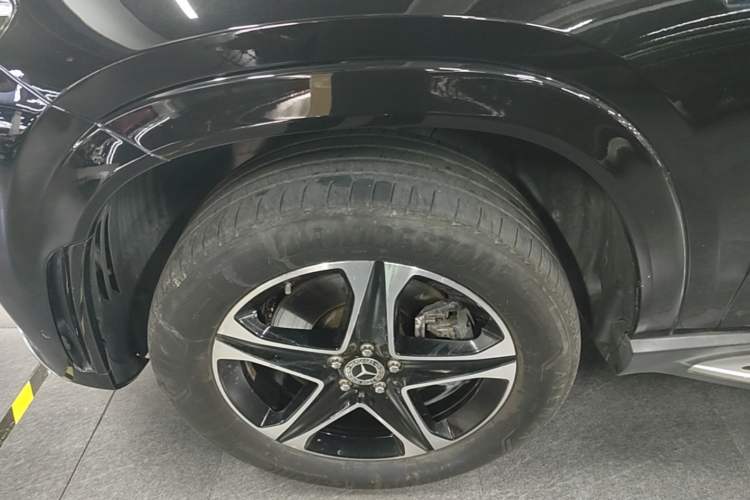 Used Mercedes-Benz GLE New Energy 2021 GLE 350 e 4MATIC Premium Edition Left Front Wheel Hub