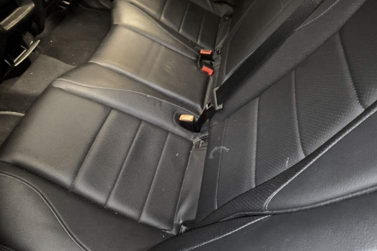 Used Mercedes-Benz GLE New Energy 2021 GLE 350 e 4MATIC Coupe SUV Left Rear Seat