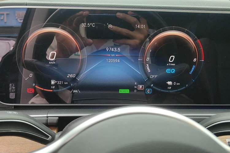 Used Mercedes-Benz GLE New Energy 2021 GLE 350 e 4MATIC Odometer Close Up