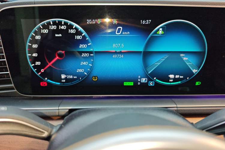 Used Mercedes-Benz GLE New Energy 2021 GLE 350 e 4MATIC Odometer Close Up
