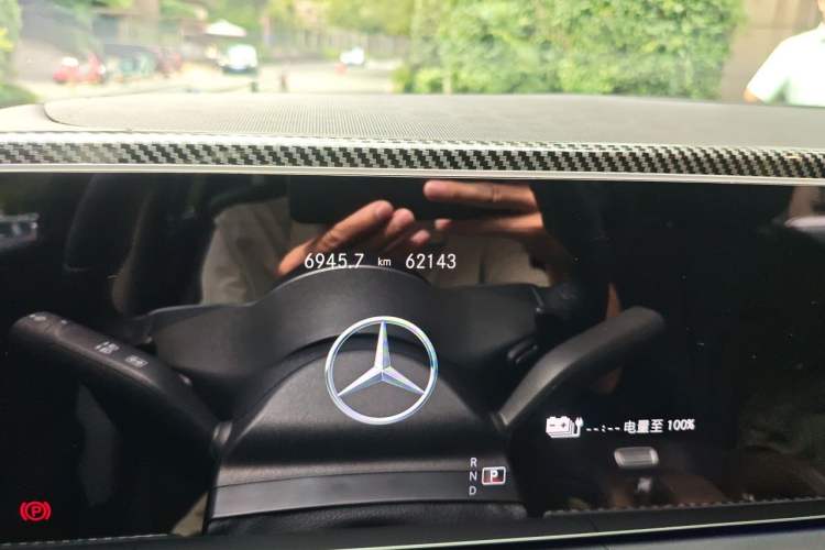 Used Mercedes-Benz GLE New Energy 2021 GLE 350 e 4MATIC Premium Edition Odometer Close Up