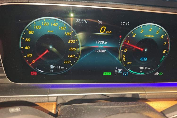 Used Mercedes-Benz GLE New Energy 2021 GLE 350 e 4MATIC Premium Edition Odometer Close Up