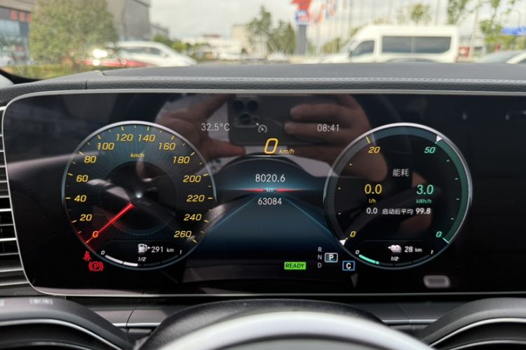 Used Mercedes-Benz GLE New Energy 2021 GLE 350 e 4MATIC Odometer Close Up