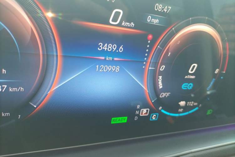 Used Mercedes-Benz GLE New Energy 2021 GLE 350 e 4MATIC Odometer Close Up