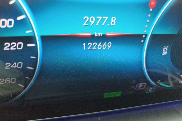 Used Mercedes-Benz GLE New Energy 2021 GLE 350 e 4MATIC Odometer Close Up
