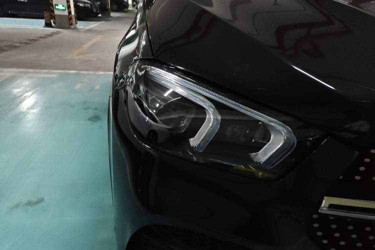 Used Mercedes-Benz GLE New Energy 2021 GLE 350 e 4MATIC Coupe SUV Right Front Headlight