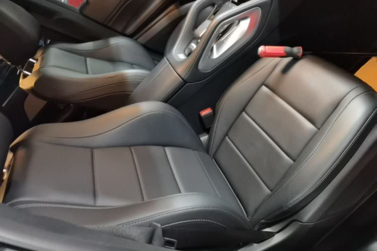 Used Mercedes-Benz GLE New Energy 2021 GLE 350 e 4MATIC Coupe SUV Right Front Seat