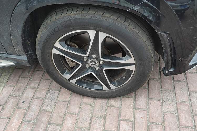 Used Mercedes-Benz GLE New Energy 2021 GLE 350 e 4MATIC Right Front Wheel Hub