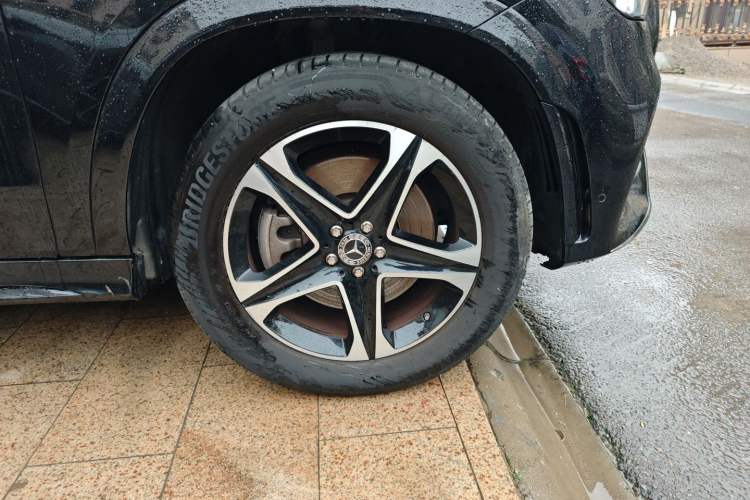 Used Mercedes-Benz GLE New Energy 2021 GLE 350 e 4MATIC Right Front Wheel Hub