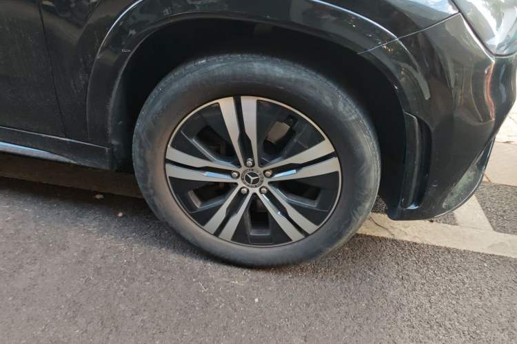 Used Mercedes-Benz GLE New Energy 2021 GLE 350 e 4MATIC Right Front Wheel Hub