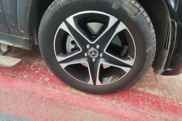 Used Mercedes-Benz GLE New Energy 2021 GLE 350 e 4MATIC Right Front Wheel Hub
