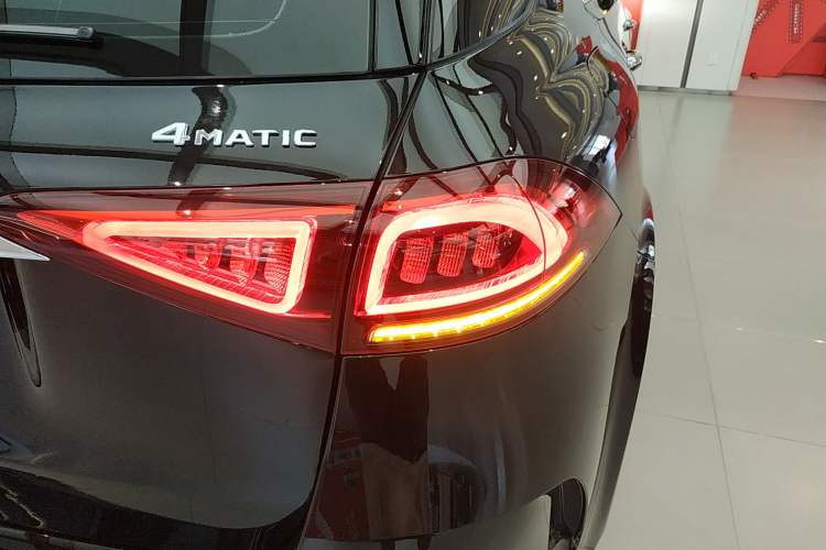 Used Mercedes-Benz GLE New Energy 2021 GLE 350 e 4MATIC Right Rear Taillight