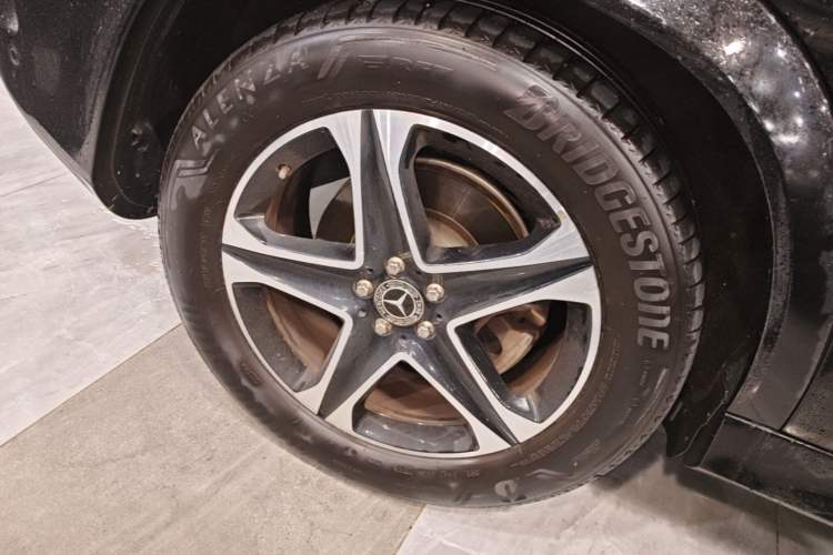 Used Mercedes-Benz GLE New Energy 2021 GLE 350 e 4MATIC Right Rear Wheel Hub