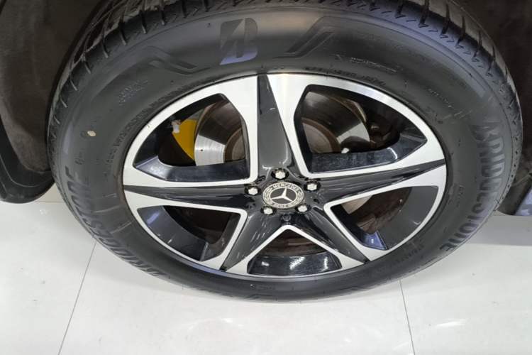 Used Mercedes-Benz GLE New Energy 2021 GLE 350 e 4MATIC Right Rear Wheel Hub