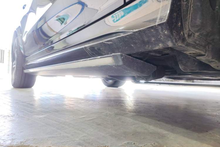 Used Mercedes-Benz GLE New Energy 2021 GLE 350 e 4MATIC Right Side Sill