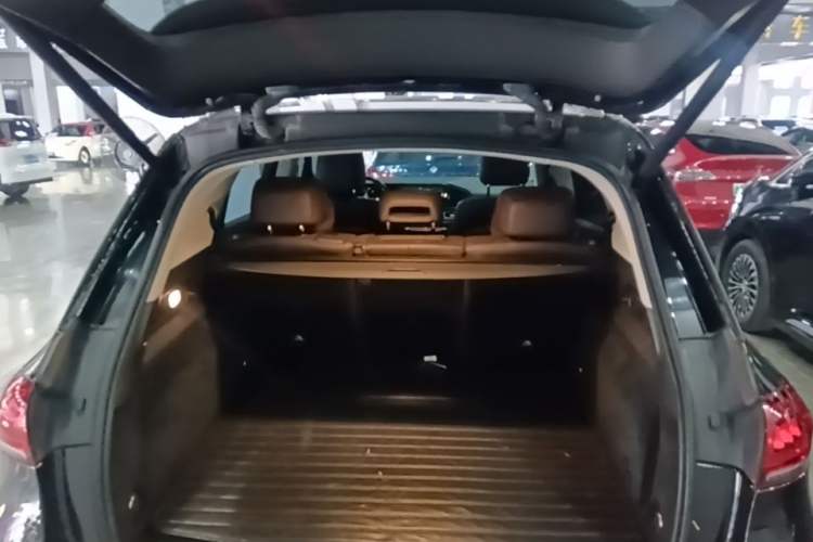 Used Mercedes-Benz GLE New Energy 2021 GLE 350 e 4MATIC Trunk