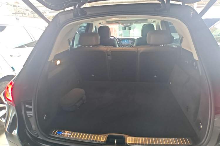 Used Mercedes-Benz GLE New Energy 2021 GLE 350 e 4MATIC Trunk