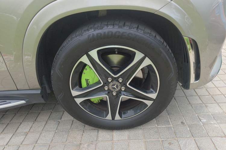 Used Mercedes-Benz GLE New Energy 2021 GLE 350 e 4MATIC Right Front Wheel Hub