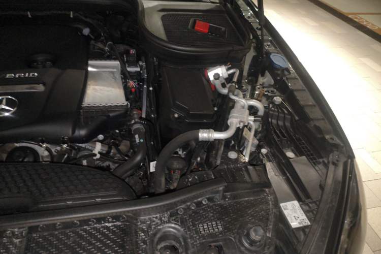 Used Mercedes-Benz GLE New Energy 2021 GLE 350 e 4MATIC Coupe SUV Engine Bay Left