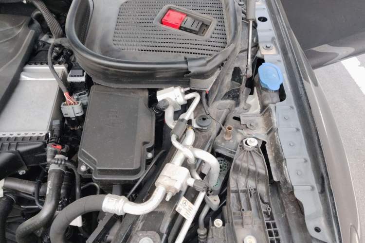 Used Mercedes-Benz GLE New Energy 2021 GLE 350 e 4MATIC Coupe SUV Engine Bay Left