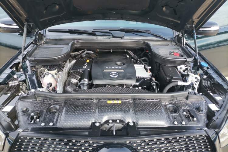 Used Mercedes-Benz GLE New Energy 2021 GLE 350 e 4MATIC Coupe SUV Engine Bay