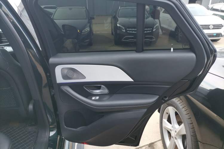 Used Mercedes-Benz GLE New Energy 2021 GLE 350 e 4MATIC Coupe SUV Interior 6