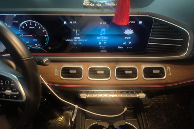 Used Mercedes-Benz GLE New Energy 2021 GLE 350 e 4MATIC Audio And AC Panel