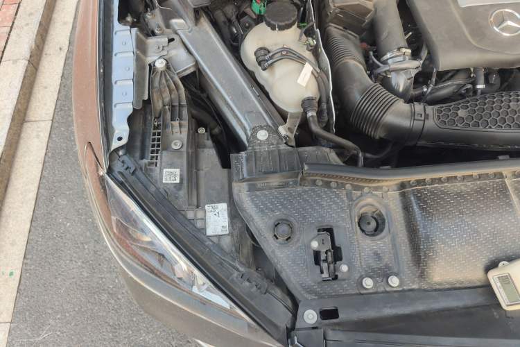 Used Mercedes-Benz GLE New Energy 2021 GLE 350 e 4MATIC Engine Bay Right