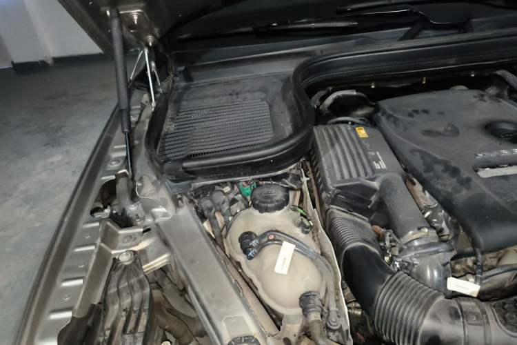 Used Mercedes-Benz GLE New Energy 2021 GLE 350 e 4MATIC Engine Bay Right