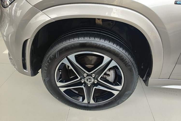 Used Mercedes-Benz GLE New Energy 2021 GLE 350 e 4MATIC Left Front Wheel Hub