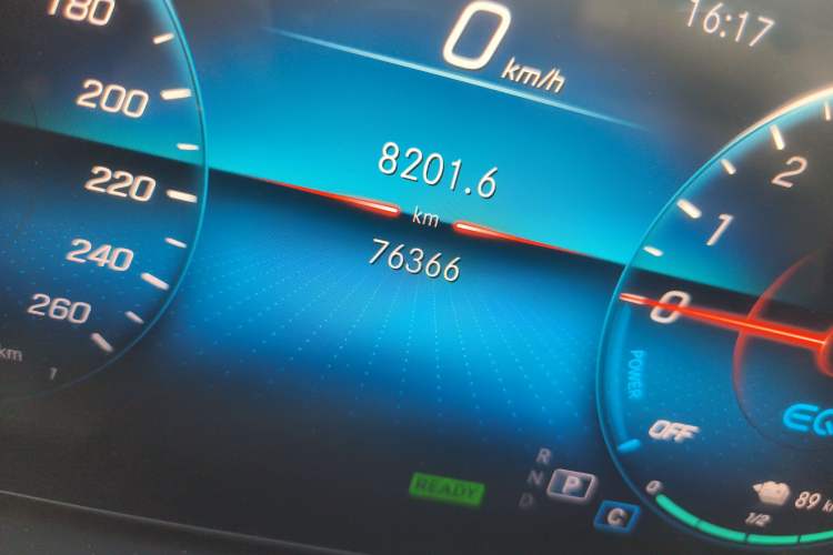 Used Mercedes-Benz GLE New Energy 2021 GLE 350 e 4MATIC Odometer Close Up