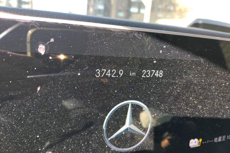Used Mercedes-Benz GLE New Energy 2021 GLE 350 e 4MATIC Odometer Close Up