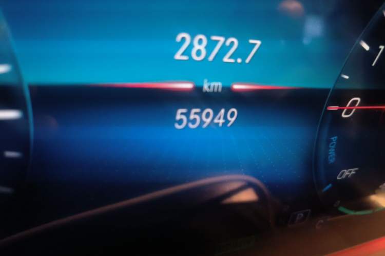 Used Mercedes-Benz GLE New Energy 2021 GLE 350 e 4MATIC Odometer Close Up
